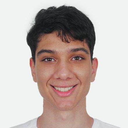 Portrait of Ari Rocha